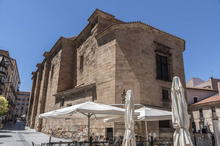 Salamanca 105 - parroquia de San Julián y Santa Basilisa.jpg